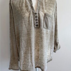 Jane and Delancey Washed Taupe Waffle Henley with Pocket